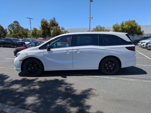 New 2026 Honda Odyssey Sport-L image 9