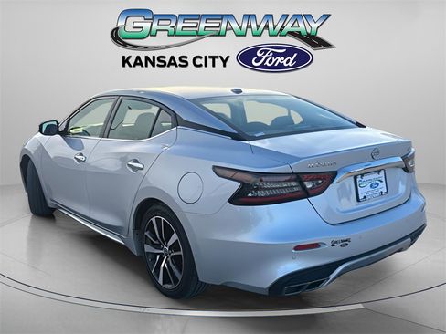 Used 2023 Nissan Maxima SV w/ Floor Mat Group image 5