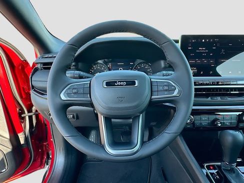 New 2026 Jeep Compass Latitude image 7