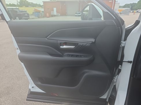 Used 2026 Toyota Grand Highlander AWD Hybrid image 27