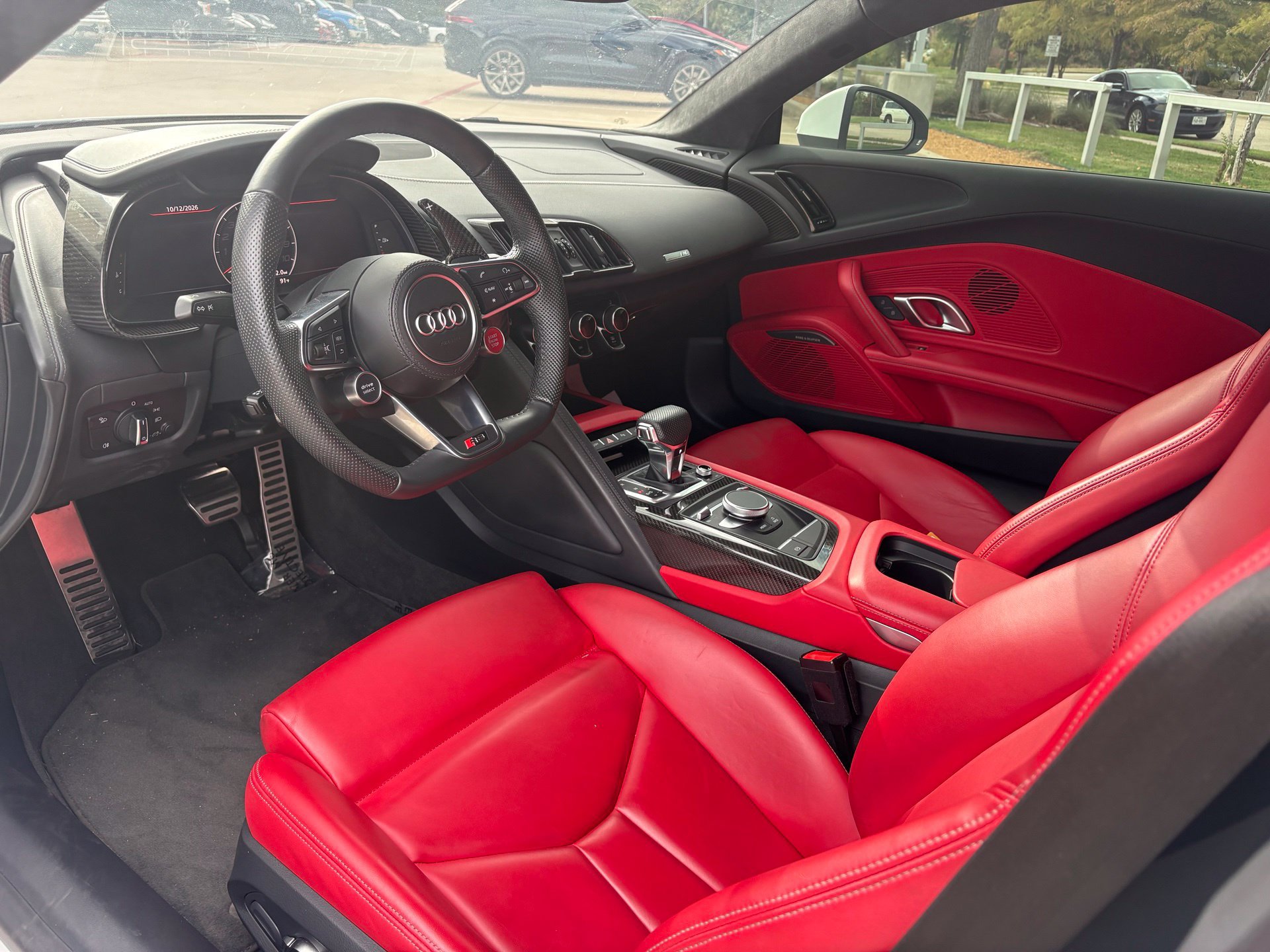 Used 2021 Audi R8 V10 w/ Premium Package RWD image 7