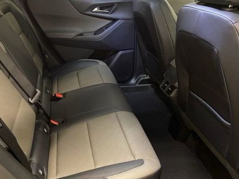 New 2026 Chevrolet Equinox LT w/ Convenience Package II AWD/4WD image 30