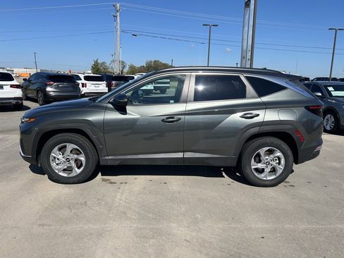 Used 2022 Hyundai Tucson SEL image 2
