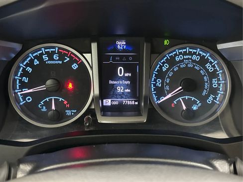 Used 2022 Toyota Tacoma SR5 AWD/4WD image 23