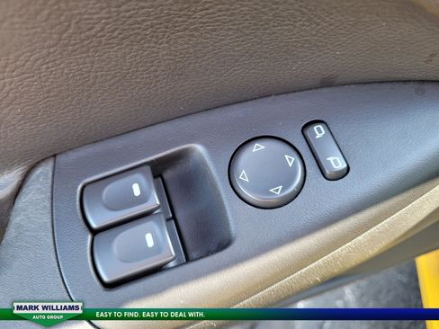 Used 2006 Chevrolet Corvette Z06 w/ Preferred Equipment Group image 21