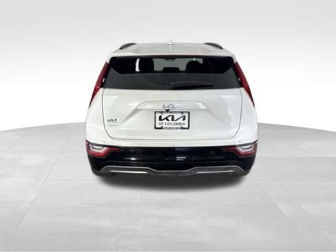 Certified 2023 Kia Niro Wave FWD image 8