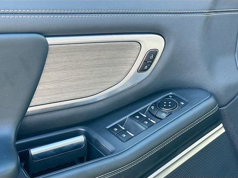 Used 2025 Ford Expedition Max Platinum image 18