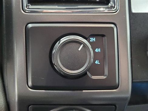 Used 2020 Ford F150 XLT w/ Equipment Group 302A Luxury image 32