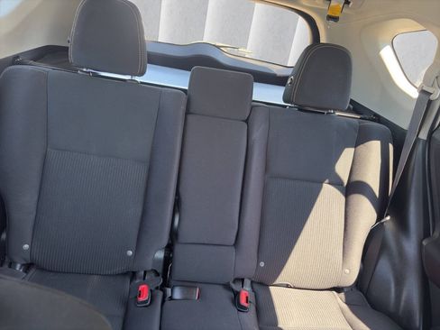 Used 2013 Toyota RAV4 XLE AWD/4WD image 15