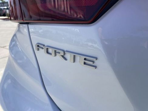 Used 2024 Kia Forte LXS FWD image 30