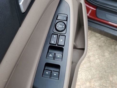 Used 2020 Hyundai Tucson Value FWD image 16