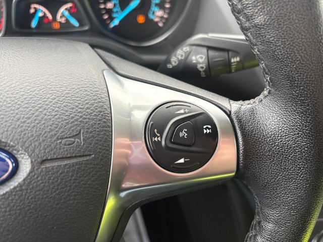 Used 2015 Ford Escape Titanium FWD image 23