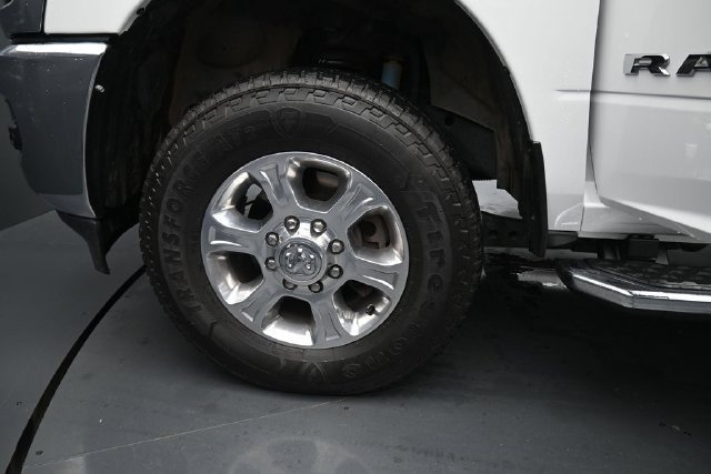 Used 2025 RAM 2500 Big Horn AWD/4WD image 15