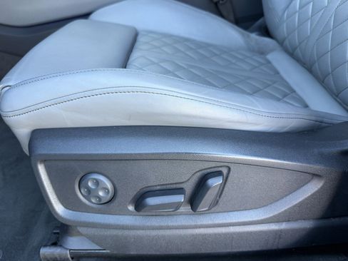 Used 2018 Audi SQ5 Prestige image 18