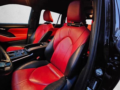 Used 2021 Toyota Highlander XSE image 19