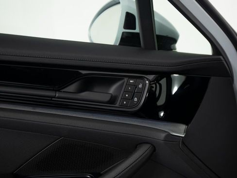 New 2026 Porsche Panamera 4 image 19