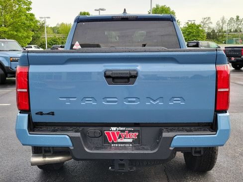 New 2026 Toyota Tacoma TRD Off-Road AWD/4WD image 4
