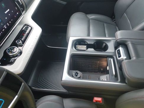 Used 2025 Ford Expedition Active image 24