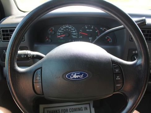 Used 2002 Ford F350 XLT image 20