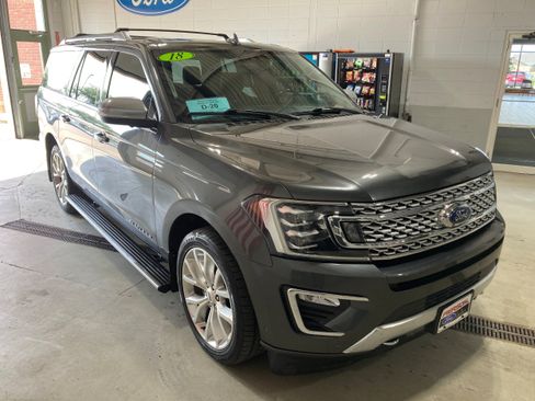 Used 2018 Ford Expedition Max Platinum AWD/4WD image 3