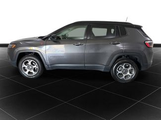 Used 2022 Jeep Compass Trailhawk video 2