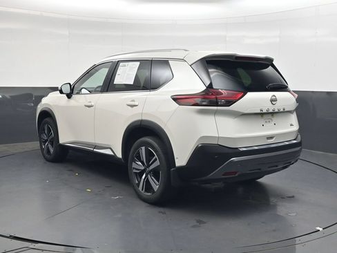 Used 2023 Nissan Rogue SL w/ SL Premium Package FWD image 7
