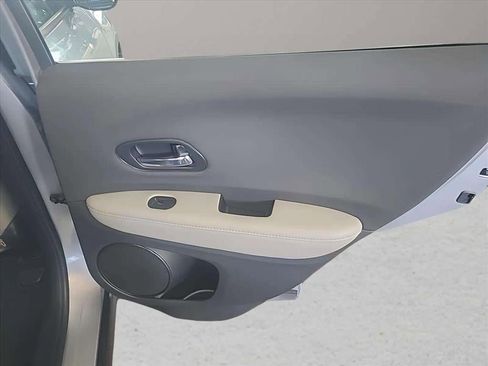 Used 2022 Honda HR-V LX image 23