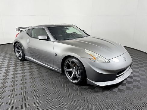 Used 2009 Nissan 370Z NISMO image 5