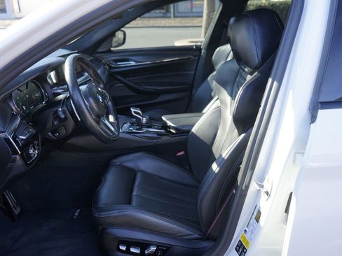 Used 2019 BMW M5 w/ Executive Package image 17