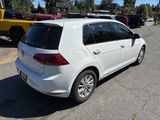 Used 2017 Volkswagen Golf S image 6