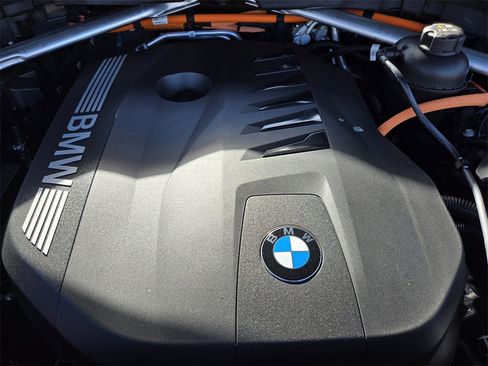 New 2026 BMW X5 xDrive50e w/ Premium Package image 33