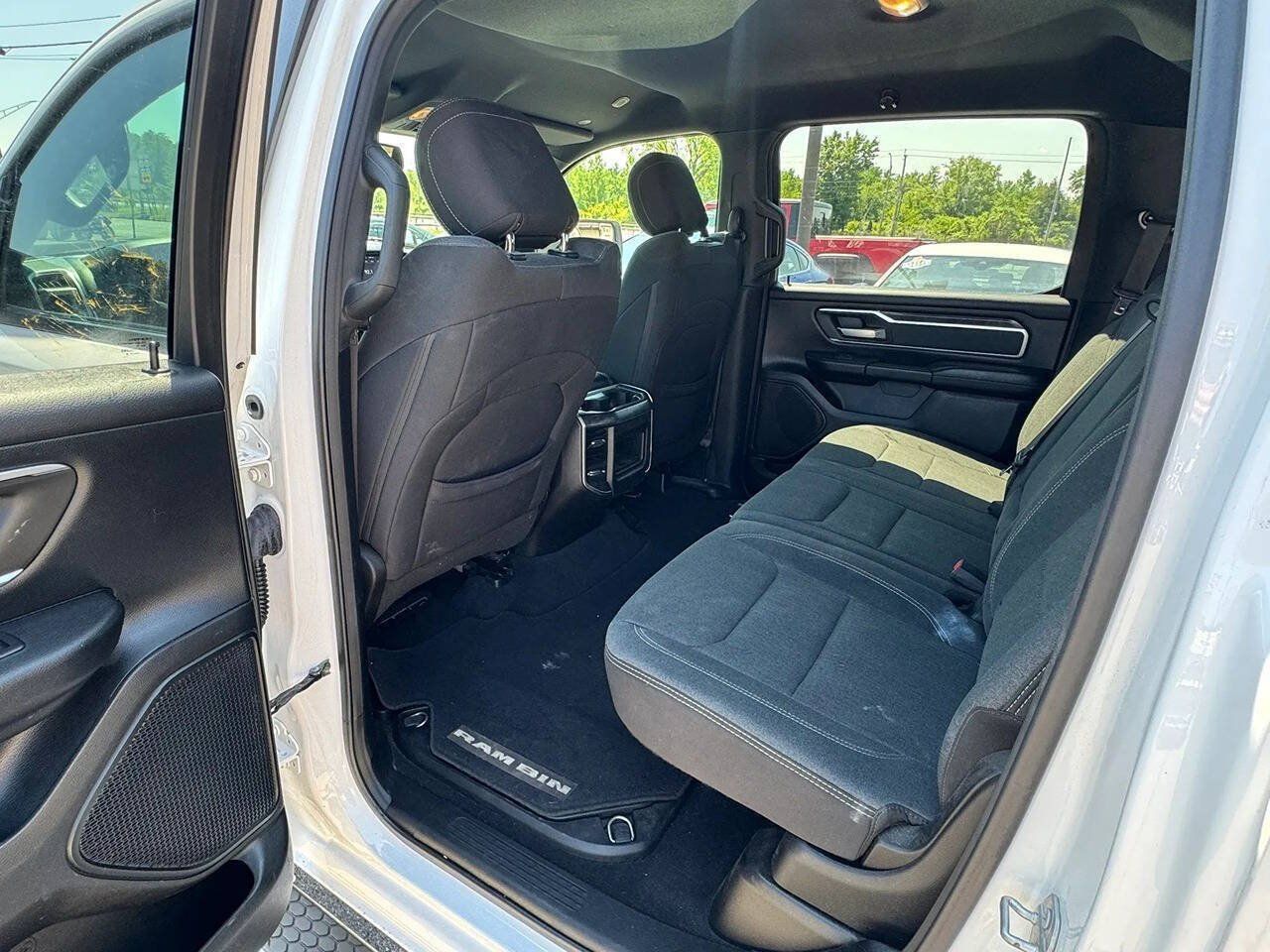 Used 2019 RAM 1500 Big Horn AWD/4WD image 11