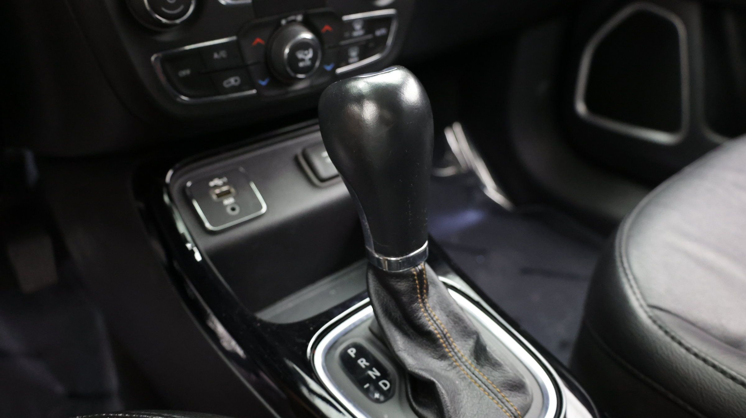 Used 2020 Jeep Compass Limited FWD image 21
