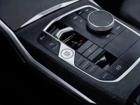 Used 2024 BMW 330i Sedan image 27