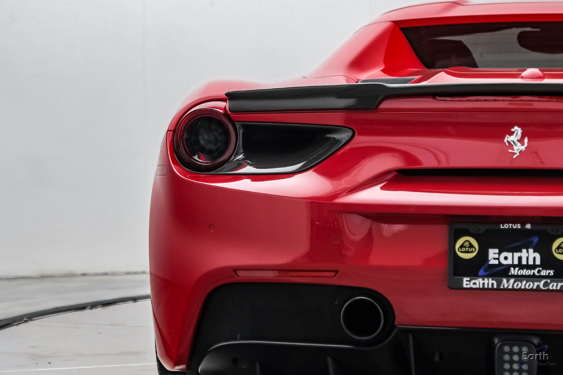Used 2018 Ferrari 488 Spider RWD image 18