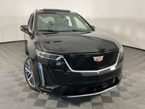 Used 2024 Cadillac XT6 Sport w/ Platinum Package AWD/4WD image 8