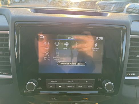 Used 2024 Nissan Frontier SV w/ SV Convenience Package image 15