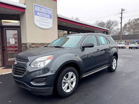 Used 2017 Chevrolet Equinox LS image 2