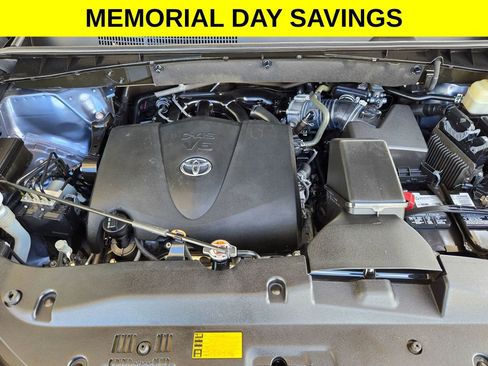Used 2018 Toyota Highlander XLE FWD image 36