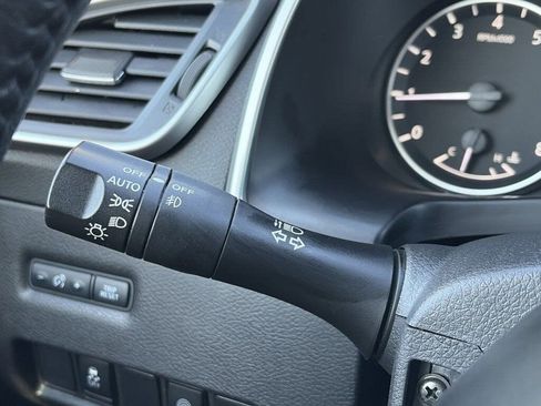 Used 2023 Nissan Murano SV image 20