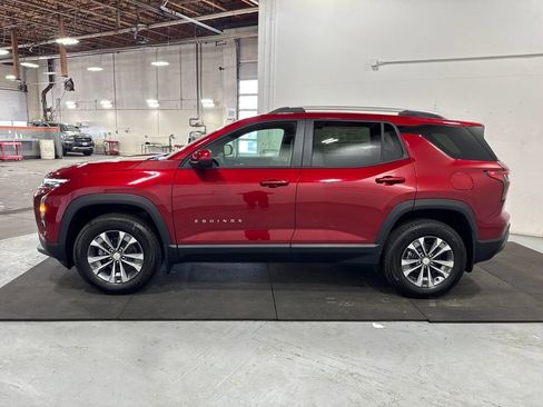 New 2026 Chevrolet Equinox LT w/ Convenience Package II image 4