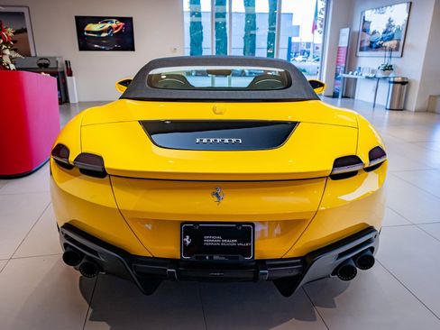 Used 2025 Ferrari Roma Spider image 34