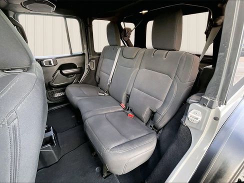 Used 2021 Jeep Wrangler Unlimited Sport w/ Technology Group AWD/4WD image 21
