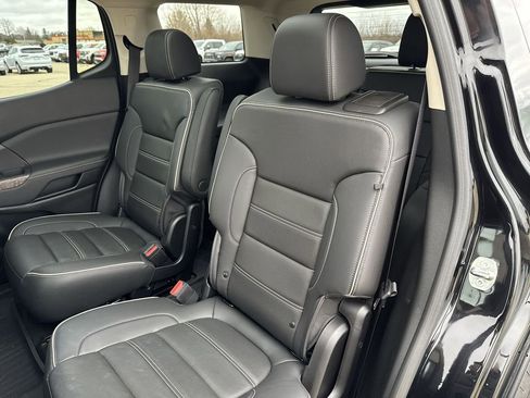 Certified 2023 GMC Acadia Denali w/ Denali Ultimate Package image 22