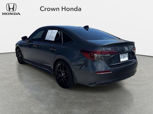 Used 2025 Honda Civic Sport image 3