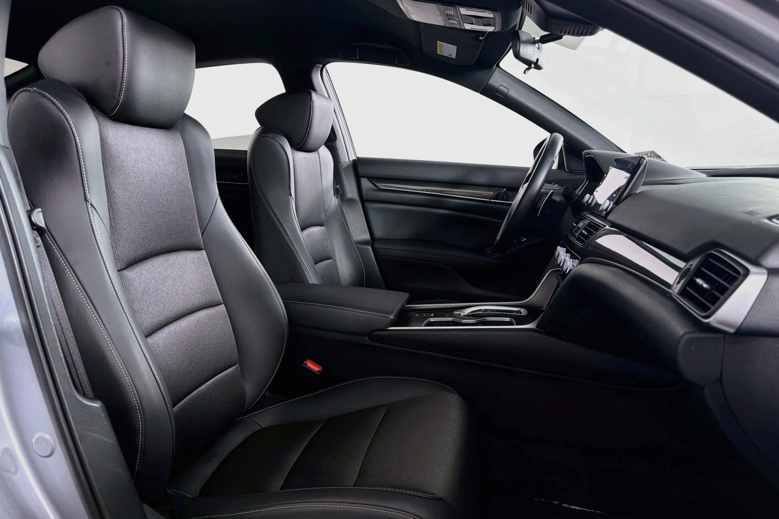 Used 2022 Honda Accord Sport image 6