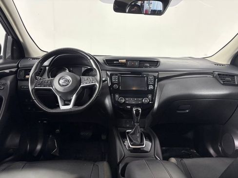 Used 2017 Nissan Rogue Sport SL w/ SL Premium Package AWD/4WD image 14