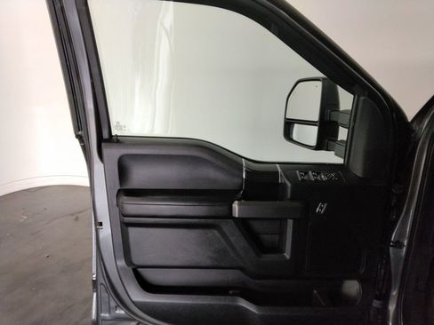 Used 2019 Ford F150 XLT w/ Equipment Group 302A Luxury image 28