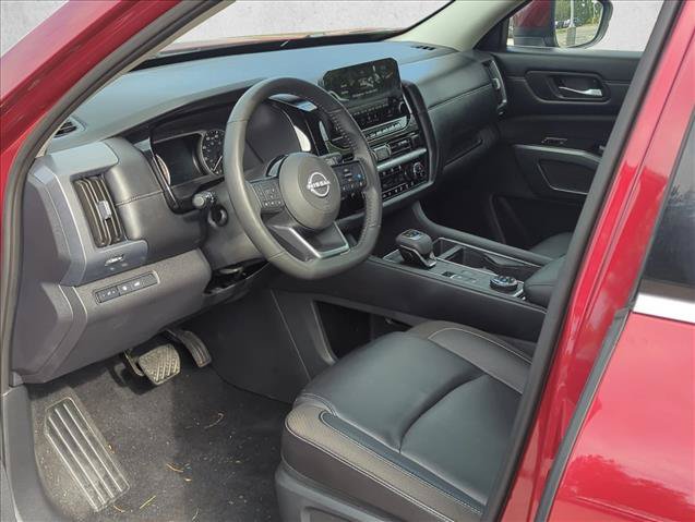 Certified 2025 Nissan Pathfinder SL AWD/4WD image 11