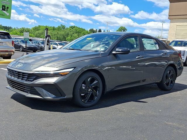 New 2026 Hyundai Elantra Sport FWD image 2